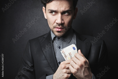 Photo: dishonest dishonest
