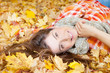 frau im herbst