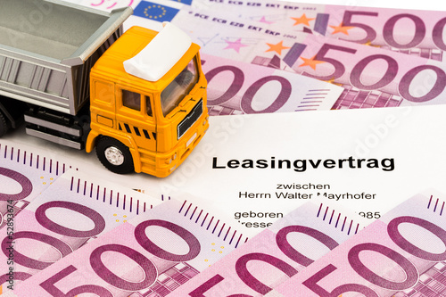 Photo: Leasingvertrag für neuen Lastwagen Leasingvertrag für neuen Lastwagen