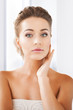 Foto: woman with diamond earrings woman with diamond earrings