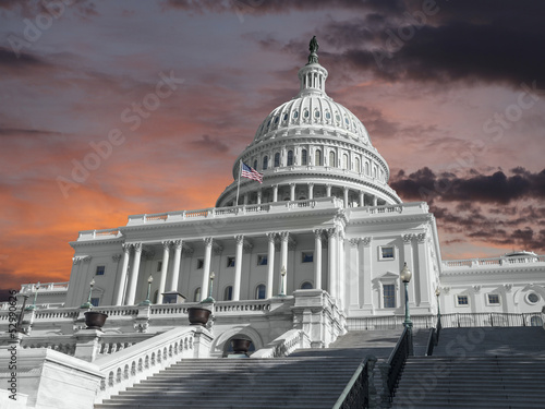 Photo: USA Capitol Building with Dawn Sky USA Capitol Building with Dawn Sky