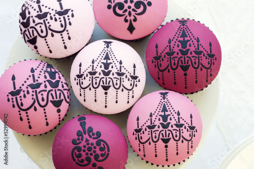 Photo: Chandelier cupcakes Chandelier cupcakes