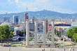 Ciudad de Barcelona con las cuatro columnas de Montjuic.