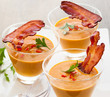 Foto: pumpkin soup in glasses pumpkin soup in glasses
