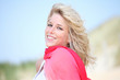 junge frau lachen