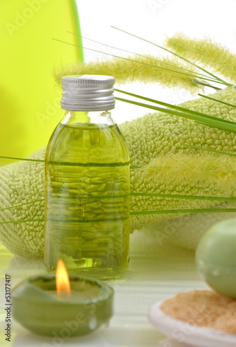 Photo: Wellness Grün Gras Öl Selfe Wellness Grün Gras Öl Selfe