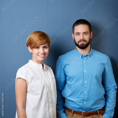 Photo: zwei junge leute zwei junge leute
