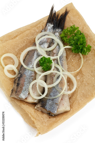 Photo: Frische Matjesfilets mit Zwiebeln Frische Matjesfilets mit Zwiebeln