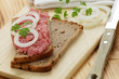 Foto: Brot mit Mett Brot mit Mett