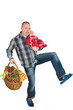 Photo: Vater mit Sohn und Einkauf auf dem Arm Vater mit Sohn und Einkauf auf dem Arm