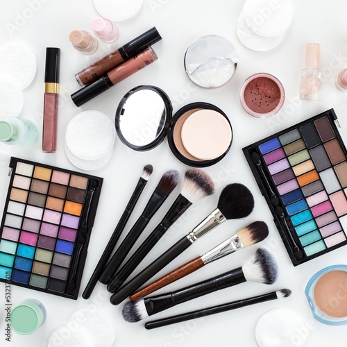 Photo: Make-up Make-up
