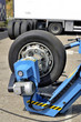 replacement of a tire of truck of race