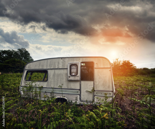 Photo: abandoned caravan abandoned caravan