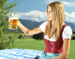 Foto: Frau im Dirndl Frau im Dirndl