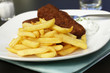 Foto: Frikadellen mit Pommes frites Frikadellen mit Pommes frites