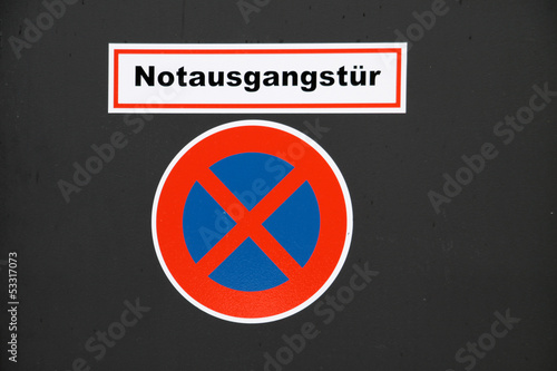 Photo: Notausgangstür Notausgangstür