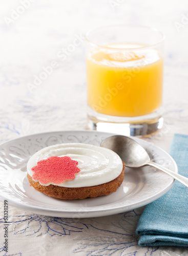 Photo: Individual cream cake Individual cream cake
