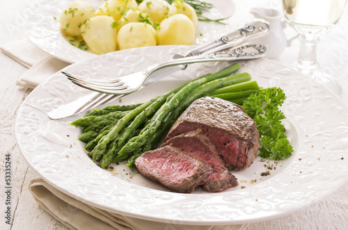 Photo: Steak mit Spargel Steak mit Spargel