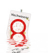 hochwasser warnschild unter wasser, Flutkatastrophe