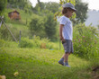 Photo: Enfant dans le jardin Enfant dans le jardin