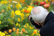 Foto: Photographer and flowers Photographer and flowers