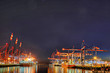 Hafen in Hamburg Frachtschiffe beim beladen
