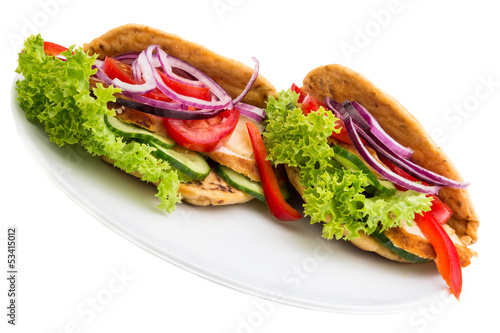 Photo: zwei Wraps mit Salat und Huhn zwei Wraps mit Salat und Huhn