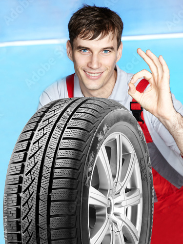 Photo: Master mechanic is satisfied with the winter tire Master mechanic is satisfied with the winter tire