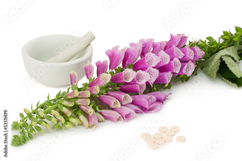 Photo: Fingerhut mit Tabletten Fingerhut mit Tabletten