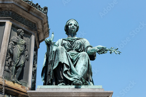 Photo: Detail of the Kaiser Franz I monument symbolising war and peace Detail of the Kaiser Franz I monument symbolising war and peace