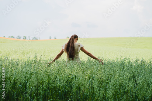 Photo: woman on field woman on field