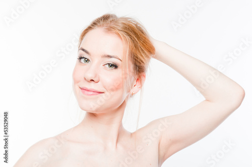 Photo: Portrait of a young and beautiful woman Portrait of a young and beautiful woman