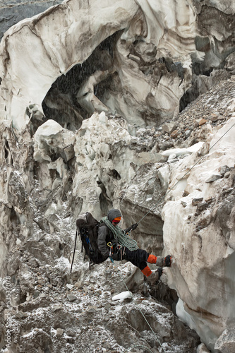 Photo: The passage of the icefall The passage of the icefall