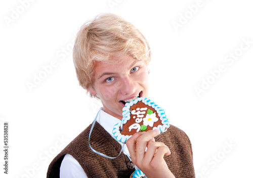 Photo: Teenager mit Lebkuschenherz Teenager mit Lebkuschenherz