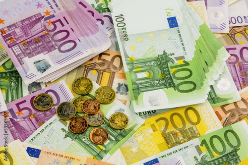 Photo: Viele verschiedene Euro-Geldscheine Viele verschiedene Euro-Geldscheine
