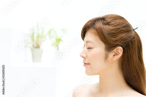 Photo: Beautiful young woman Beautiful young woman