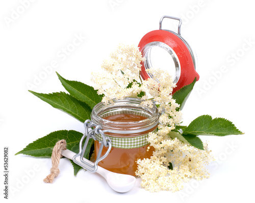 Photo: Gelee mit Holunderblüten Gelee mit Holunderblüten