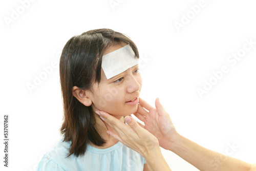 Photo: 風邪にり患した女の子 風邪にり患した女の子