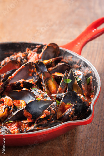 Photo: Mussels on stirfried tomato sauce Mussels on stirfried tomato sauce