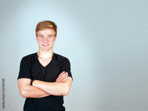 Photo: Selbstbewusster Jugendlicher Selbstbewusster Jugendlicher