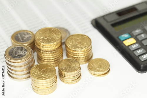Photo: Geld mit Tabelle Geld mit Tabelle