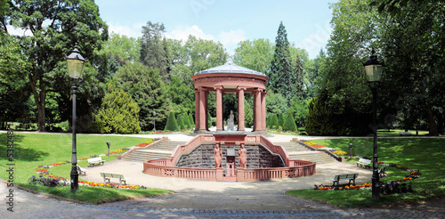Photo: Elisabethenbrunnen Kurpark Bad Homburg Panorama - 2 Elisabethenbrunnen Kurpark Bad Homburg Panorama - 2