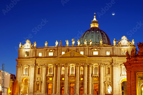 Photo: Saint Peter's Basilica Saint Peter's Basilica
