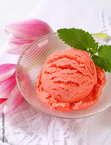 Photo: Ice cream and fresh tulips Ice cream and fresh tulips