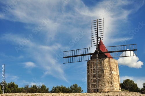 Photo: ALPILLES : Moulin dit "de Daudet" ALPILLES : Moulin dit "de Daudet"