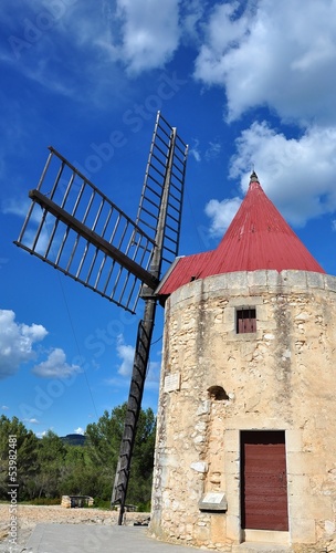 Photo: ALPILLES : Moulin dit "de Daudet" ALPILLES : Moulin dit "de Daudet"
