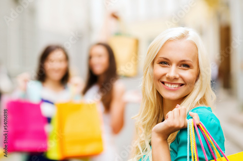 Photo: girls with shopping bags in ctiy girls with shopping bags in ctiy