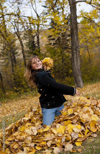 Photo: Leaf Fight! Leaf Fight!