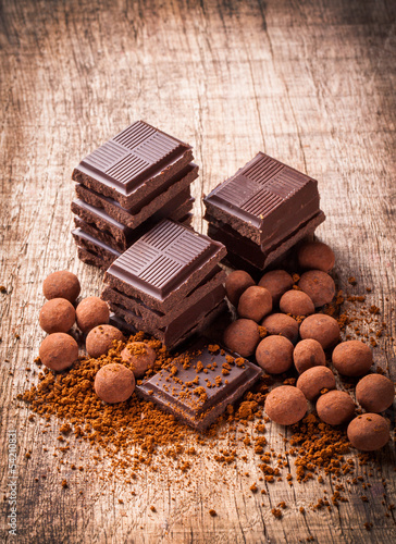 Photo: Chopped chocolate with cocoa Chopped chocolate with cocoa