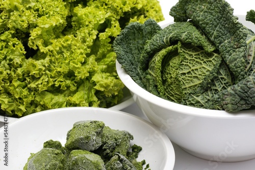 Photo: Lettuce, savoy cabbage and frozen spinach Lettuce, savoy cabbage and frozen spinach